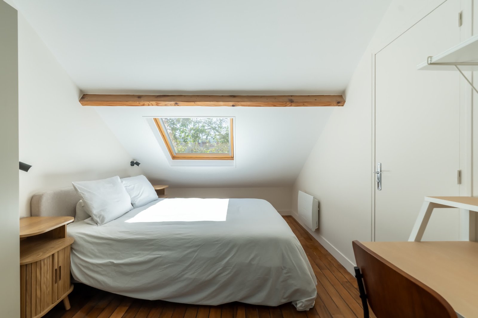Suite 10 - Image 1